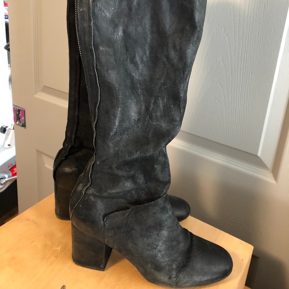 Free People distressed leather boots -- SOLD in consignment store - Picture 3 of 7